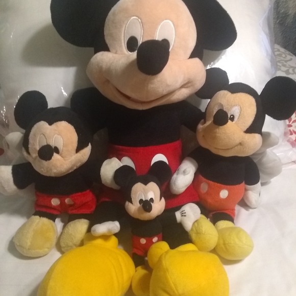 Disney Mickey mouse stuffed toys set - Picture 1 of 15
